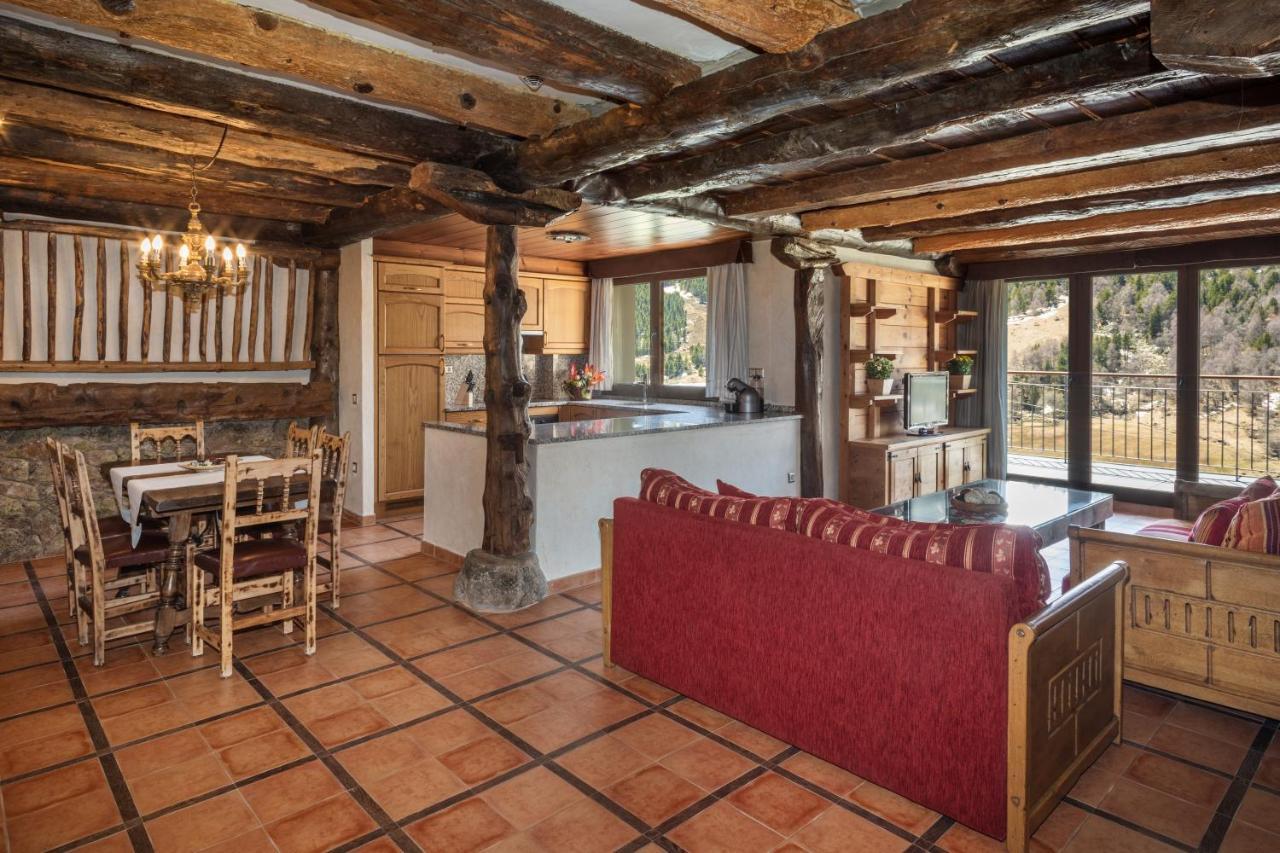 Apartaments Els Llacs Bordes d'Envalira Екстериор снимка