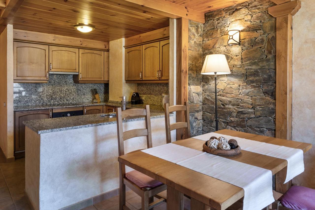 Apartaments Els Llacs Bordes d'Envalira Екстериор снимка