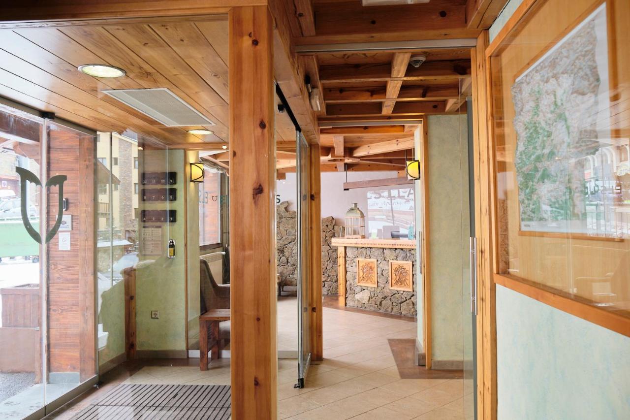 Apartaments Els Llacs Bordes d'Envalira Екстериор снимка