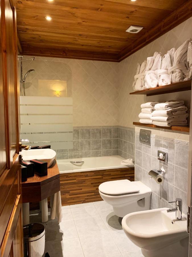 Apartaments Els Llacs Bordes d'Envalira Екстериор снимка