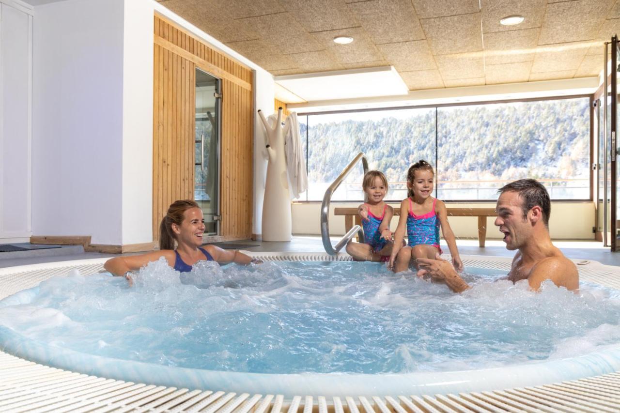 Apartaments Els Llacs Bordes d'Envalira Екстериор снимка